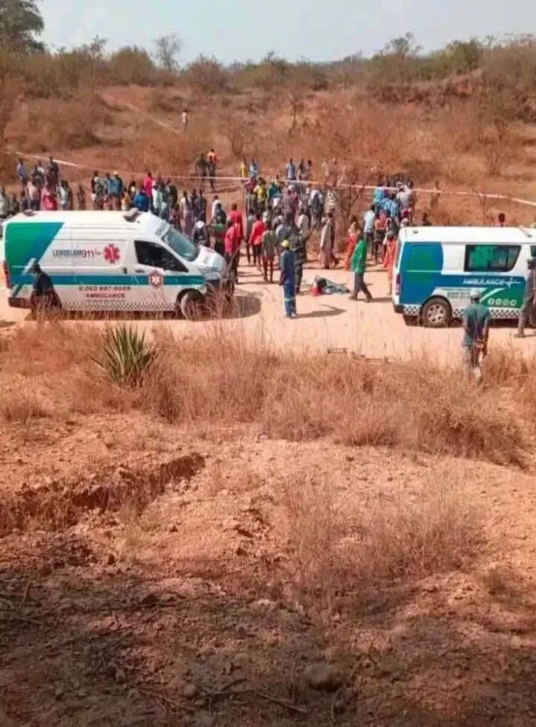 bakkies crash scene involving 25 people in Limpopo, a scene of the aftermath and rescue mission